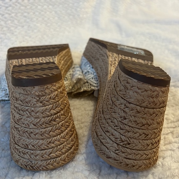 Cliffs by White Mountain Women's Biankka Platform White Sandals Size 9 - Picture 9 of 10